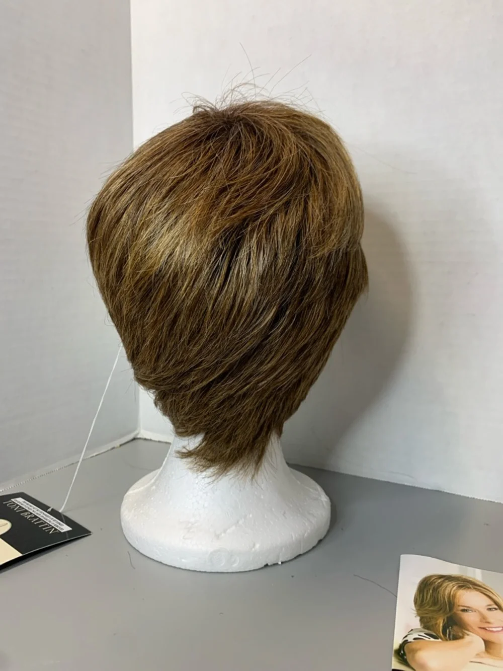 Layered Short Bob Wig - Light Brown Blonde NWT